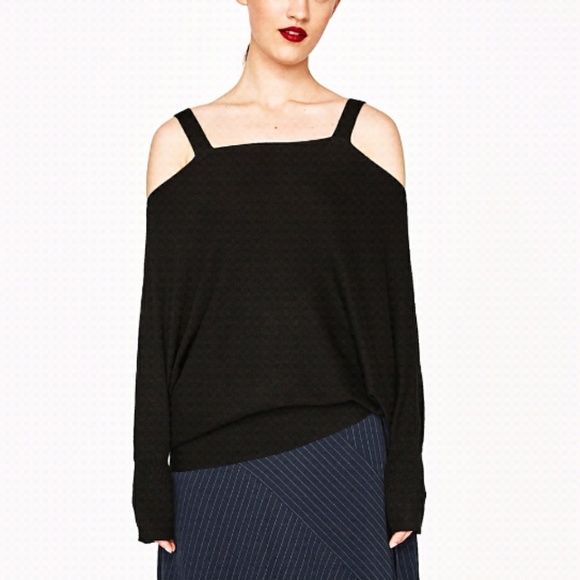 Zara Tops - Zara Oversize Sweater